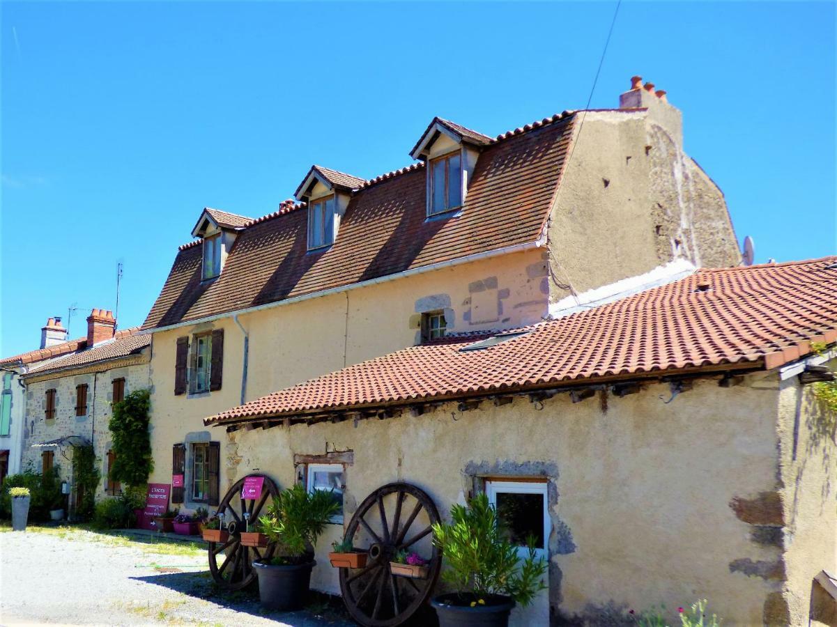 L'Ancien Presbytere Chambres D'Hote Ou Gite Le Dorat Exterior foto